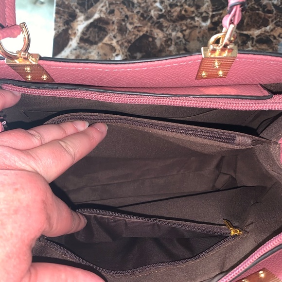 Handbag, NWOT. - Picture 5 of 13